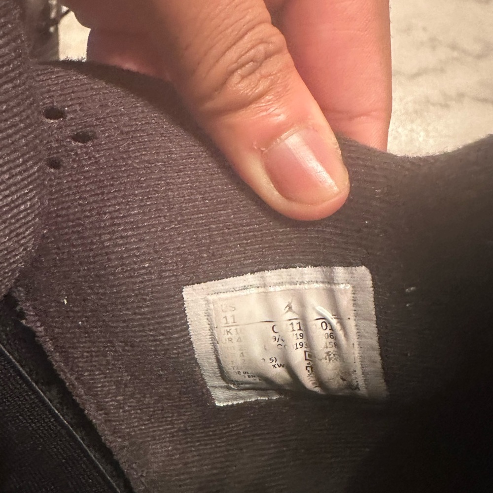 Jordan 4 black cats (used)